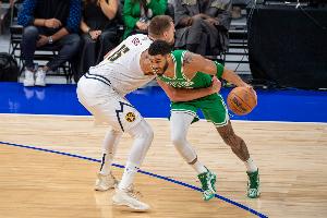 20年至今季后赛总得分：塔图姆2110分第1 约基奇2东契奇5巴特勒7