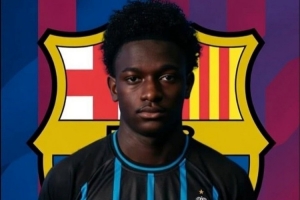 记者：巴萨认为比西武有潜力进入一线队，目前尚未正式报价