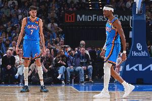 切特：和亚历山大打球非常轻松 他在场能让所有队友变得更好