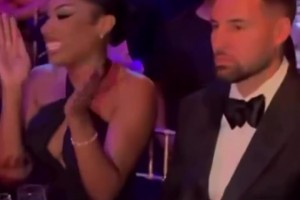 克莱：面吃够了！回顾马冬梅此前社媒晒自己下厨煮面条！