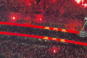 乔治娜学英语学到崩溃：C罗劝我别练了，越练说得越差……